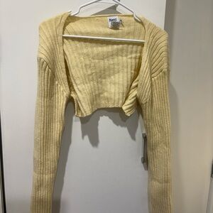 L/XL Princess Polly Shrug